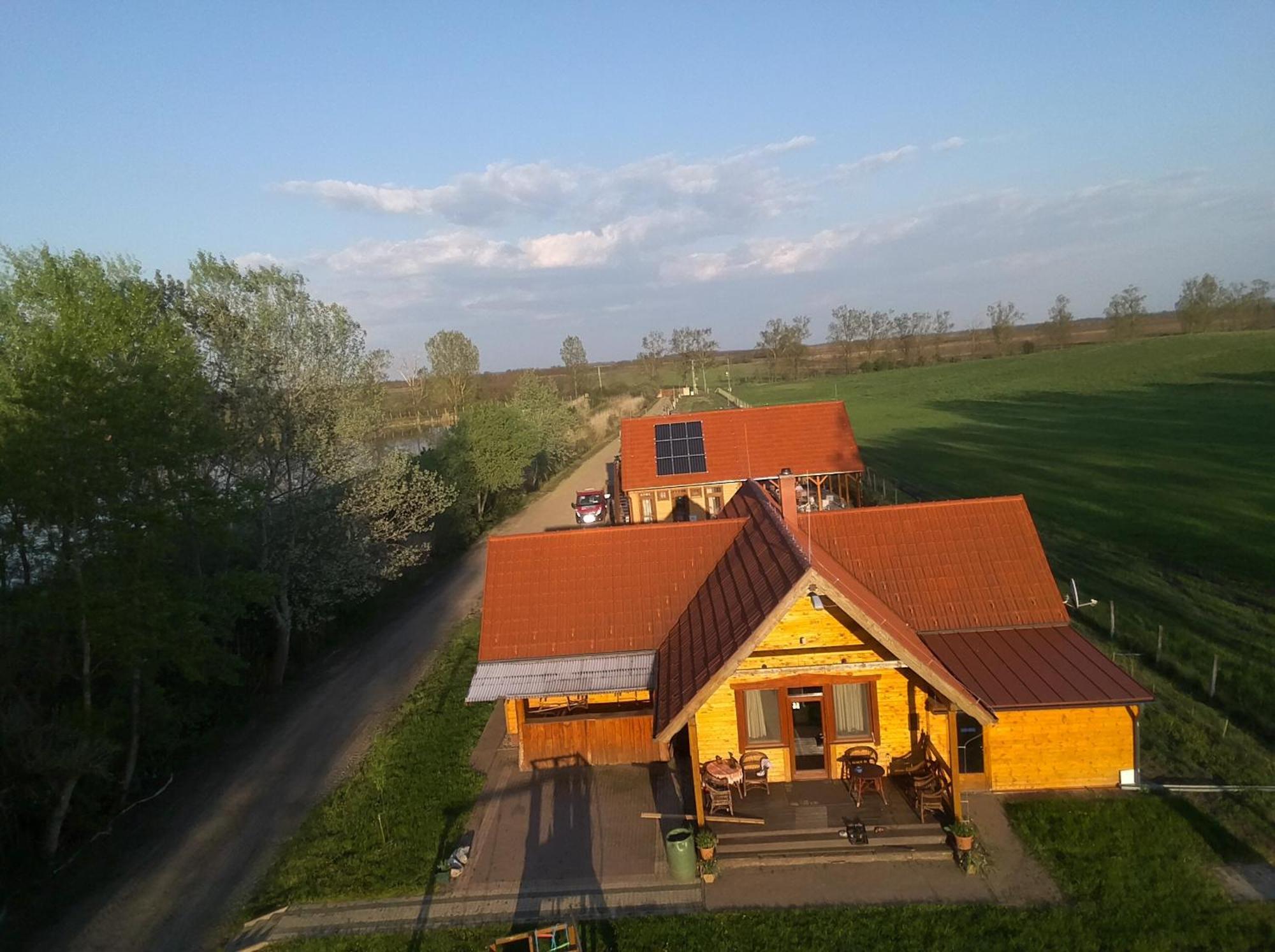 Tómajor Vendégházak Tiszaeszlar Exterior foto